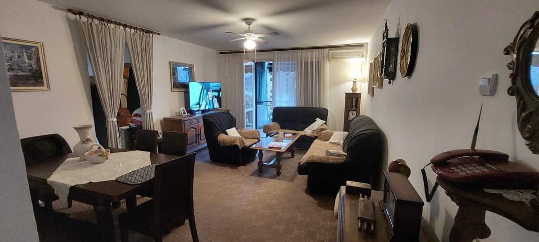 Apartment in a quiet location in Kotor