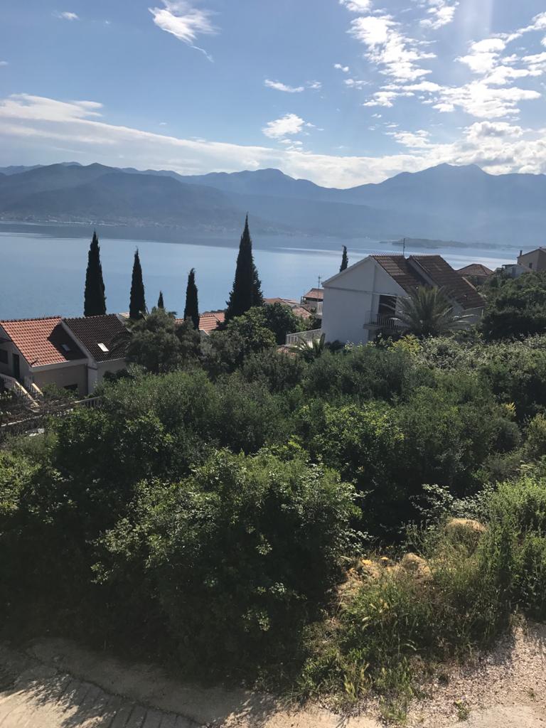 Zwei Grundstücke in der Siedlung Krasici