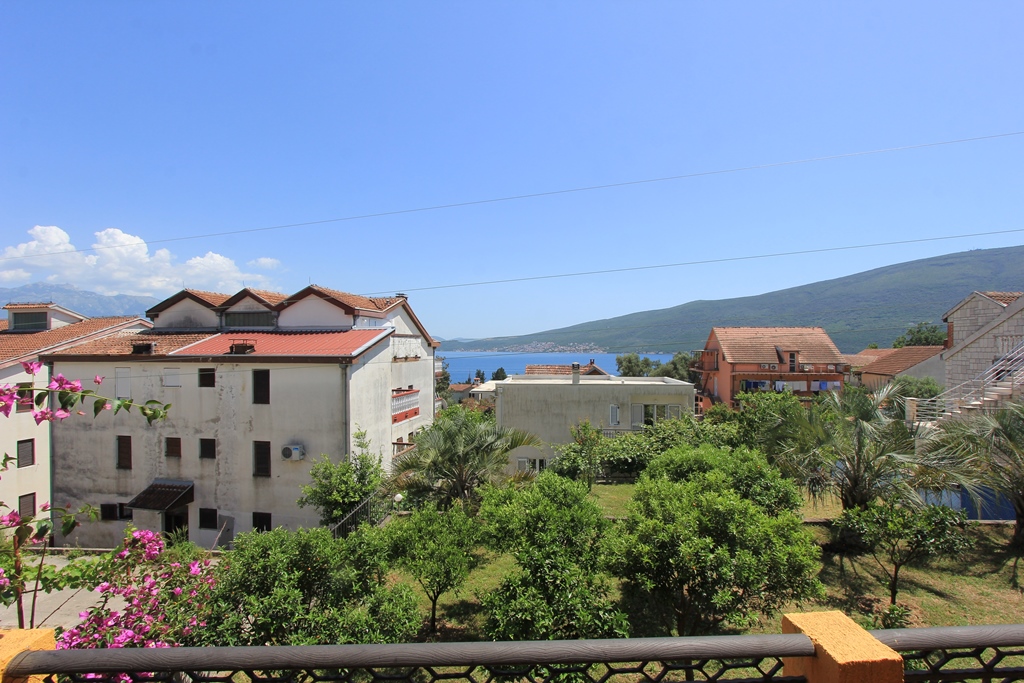 House in Herceg Novi with big garden