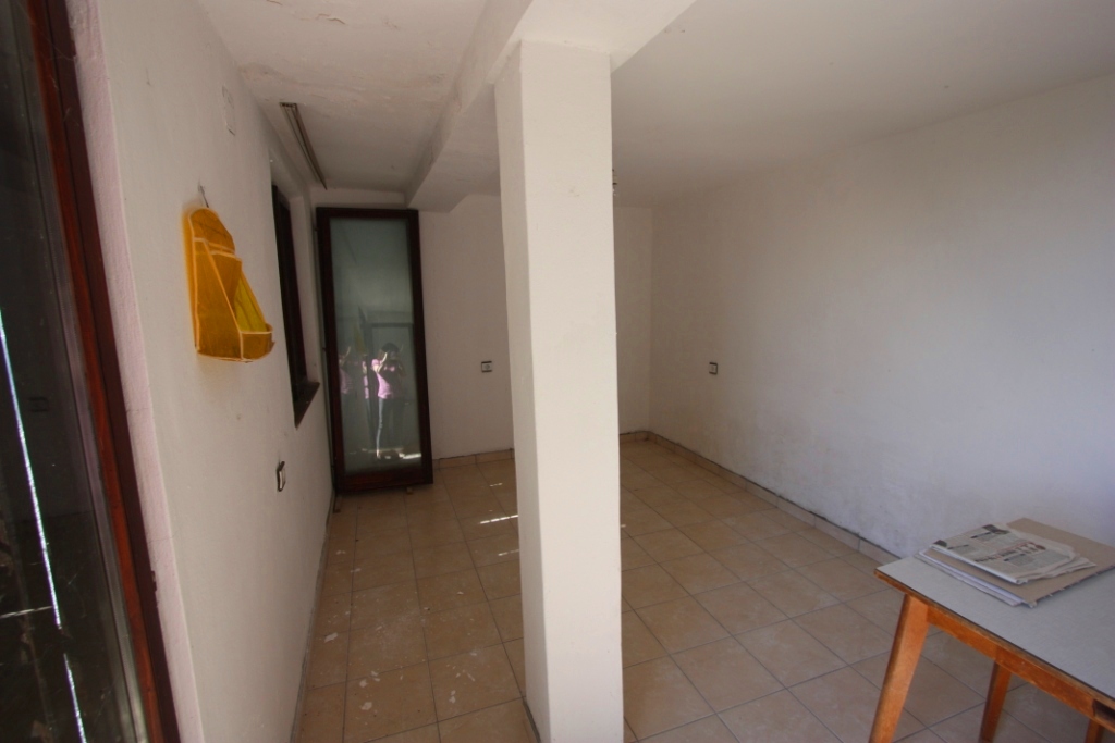 House for sale in Sutomore 