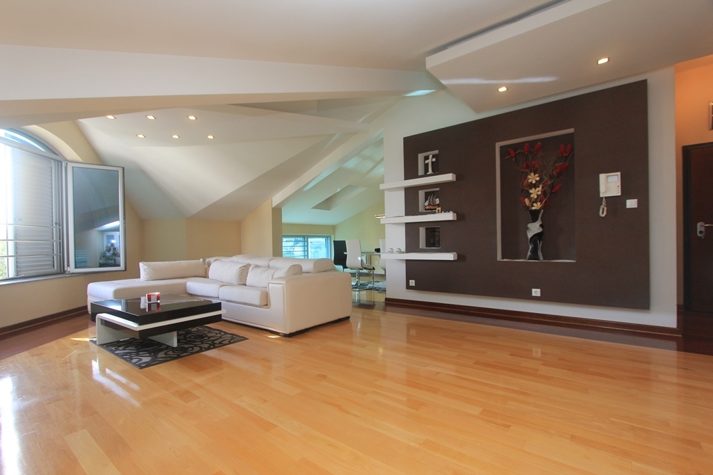 Geräumige Wohnung im Zentrum von Budva