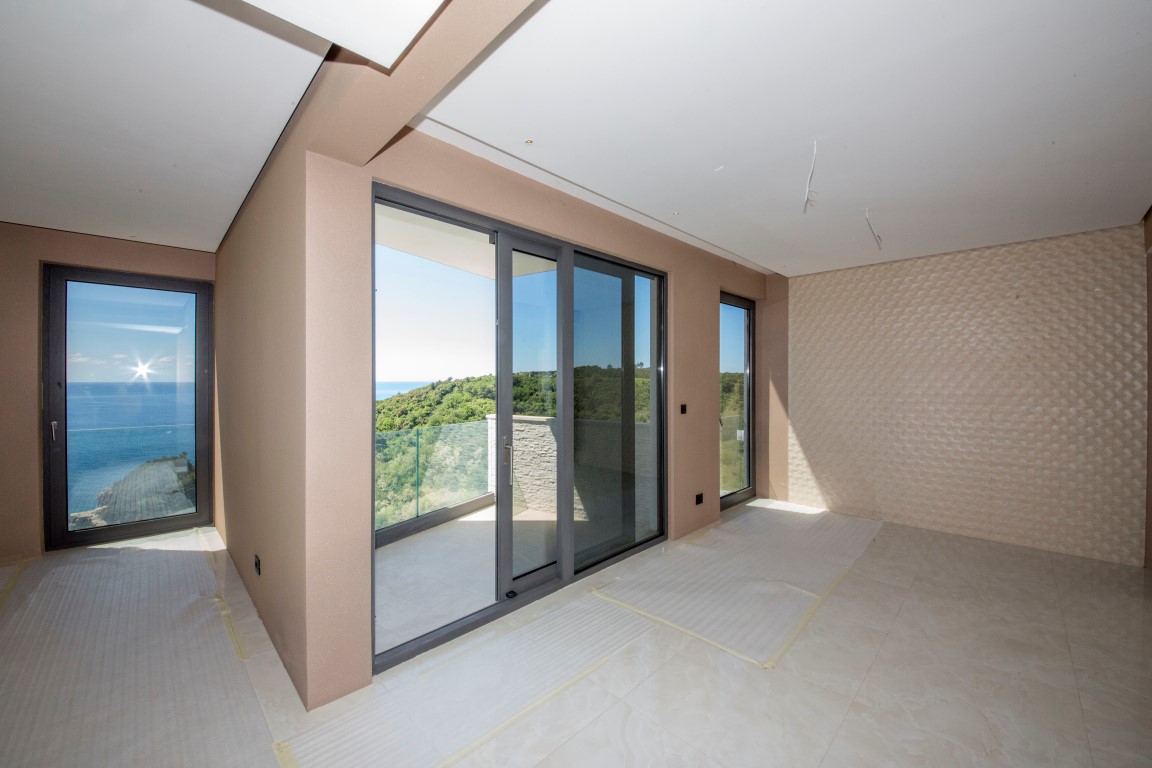 Luxurious villas in Budva