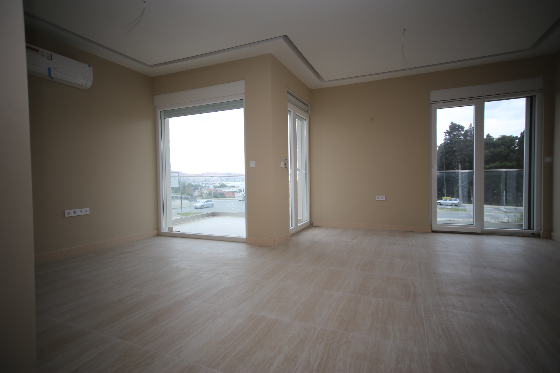 Просторная квартира в Баре