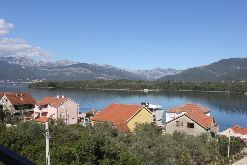 Apartments in two new buildings in Djurasevici