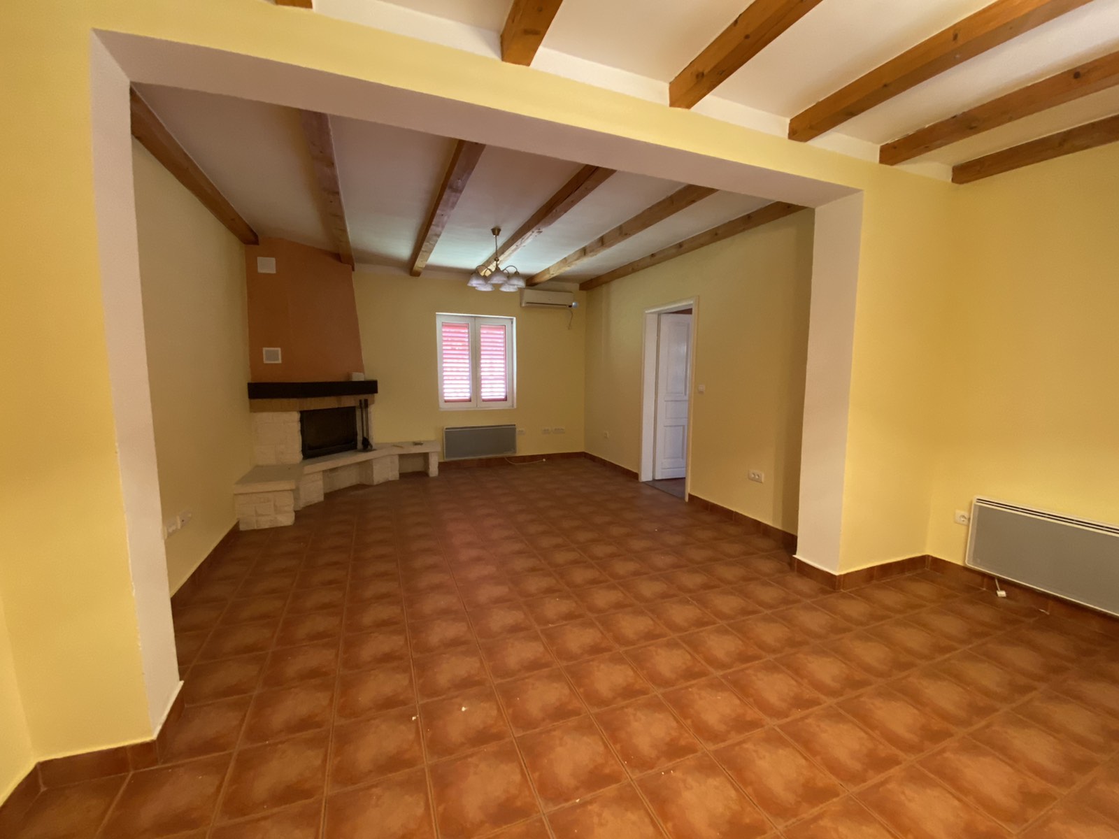 House in Djenovici with a view of the sea