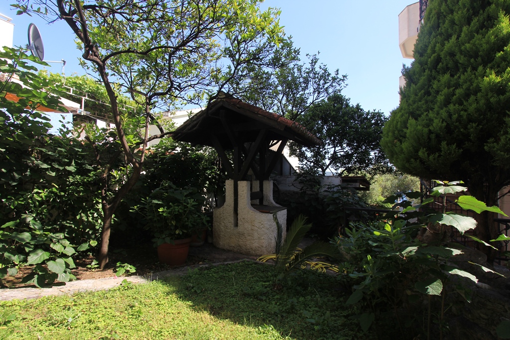 Apartment with a special apartment on the Savina near the sea