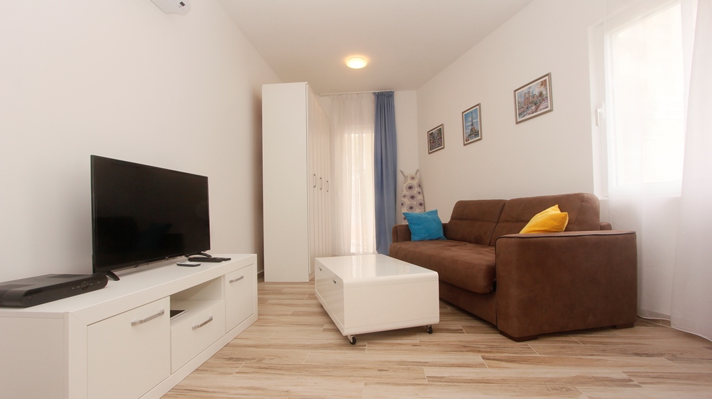 Apartment for sale in Becici near the sea