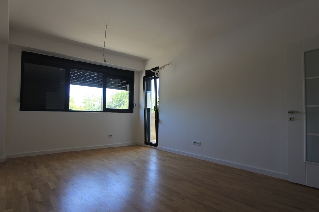 Apartments in a new complex near the sea in Tivat