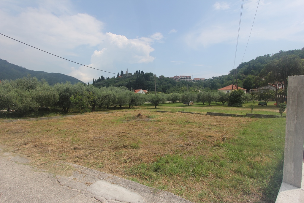 Участок в Каменари