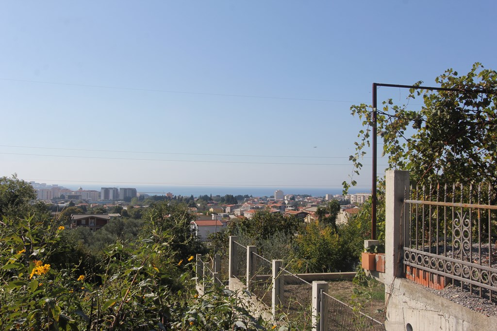 Участок в районе Бара