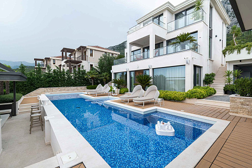 Exclusive Villa in Blizikuće, near Sveti Stefan, Budva