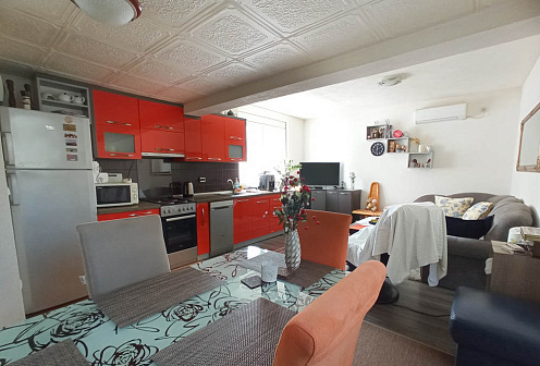 Дом в Баре с большим участком