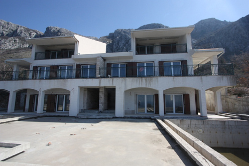 Two villas with sea view in Budva Riviera