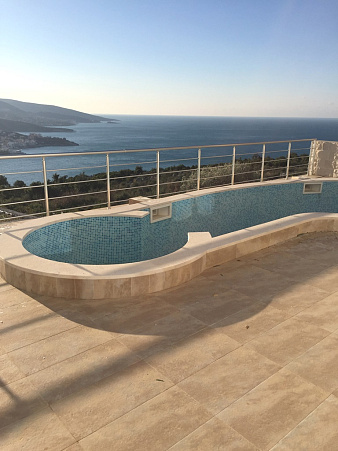 Luxurious villas in Bar