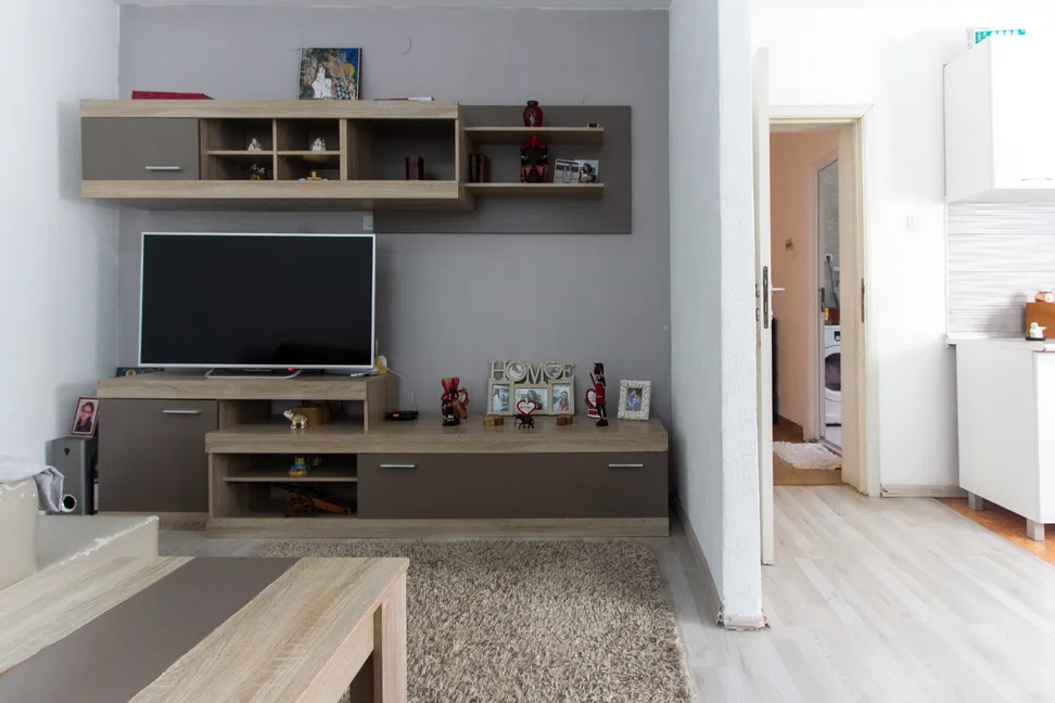 Three-story furnished house in Sutomore