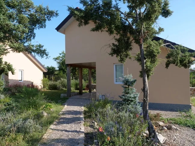 For sale houses in Zagora on a large plot with a pool 