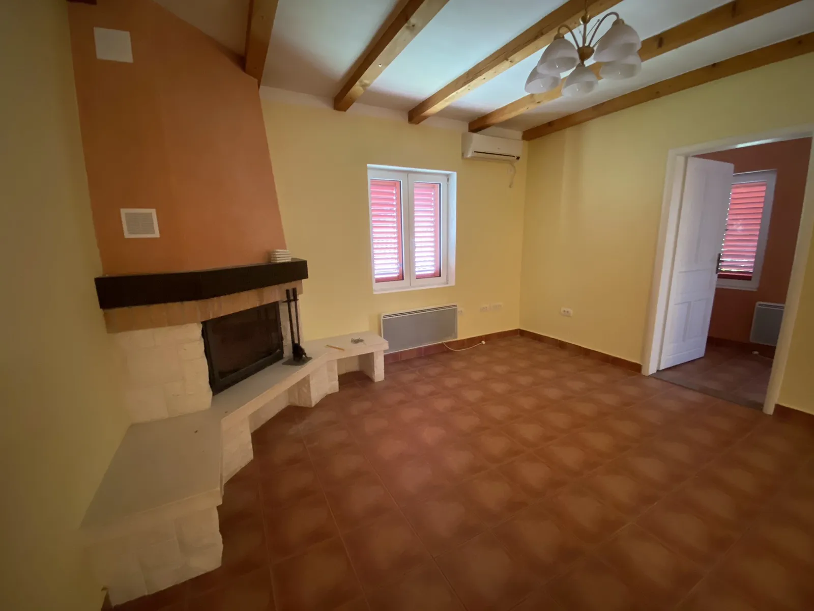 House in Djenovici with a view of the sea