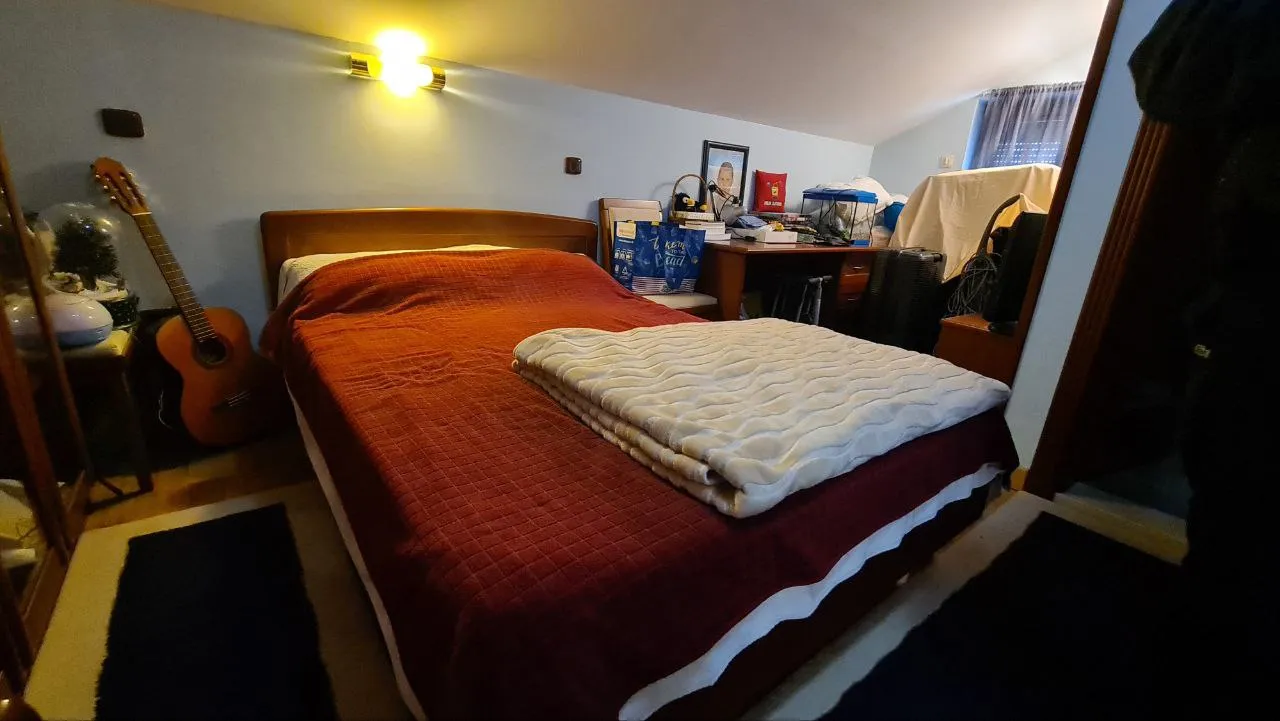 House in a quiet area of ​​Budva overlooking the sea.