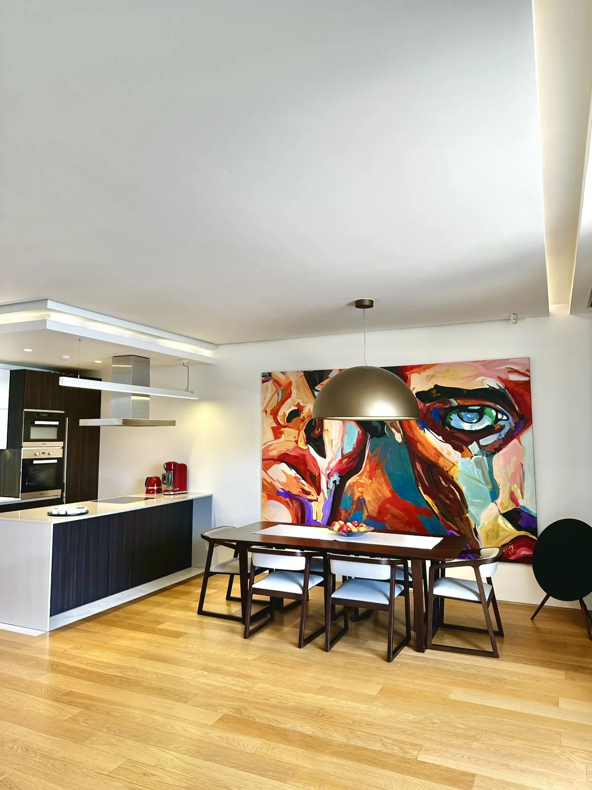 Роскошная квартира в Будве с видом на море 