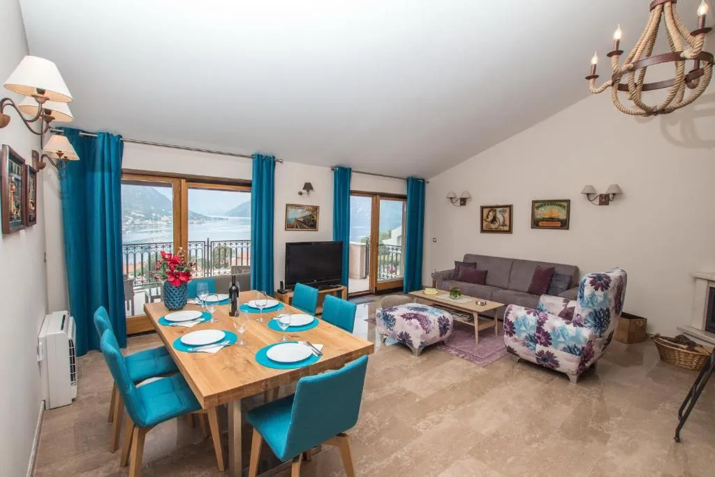 Attractive villa in picturesque Kotor, in the Dobrota area