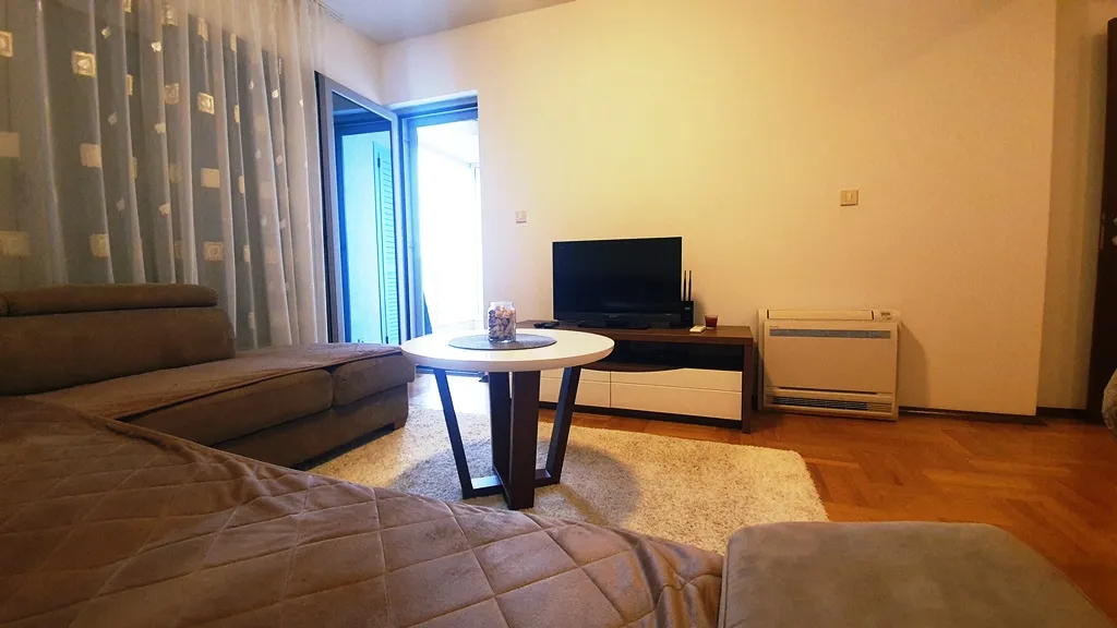 Apartment mit einem Schlafzimmer in Budva