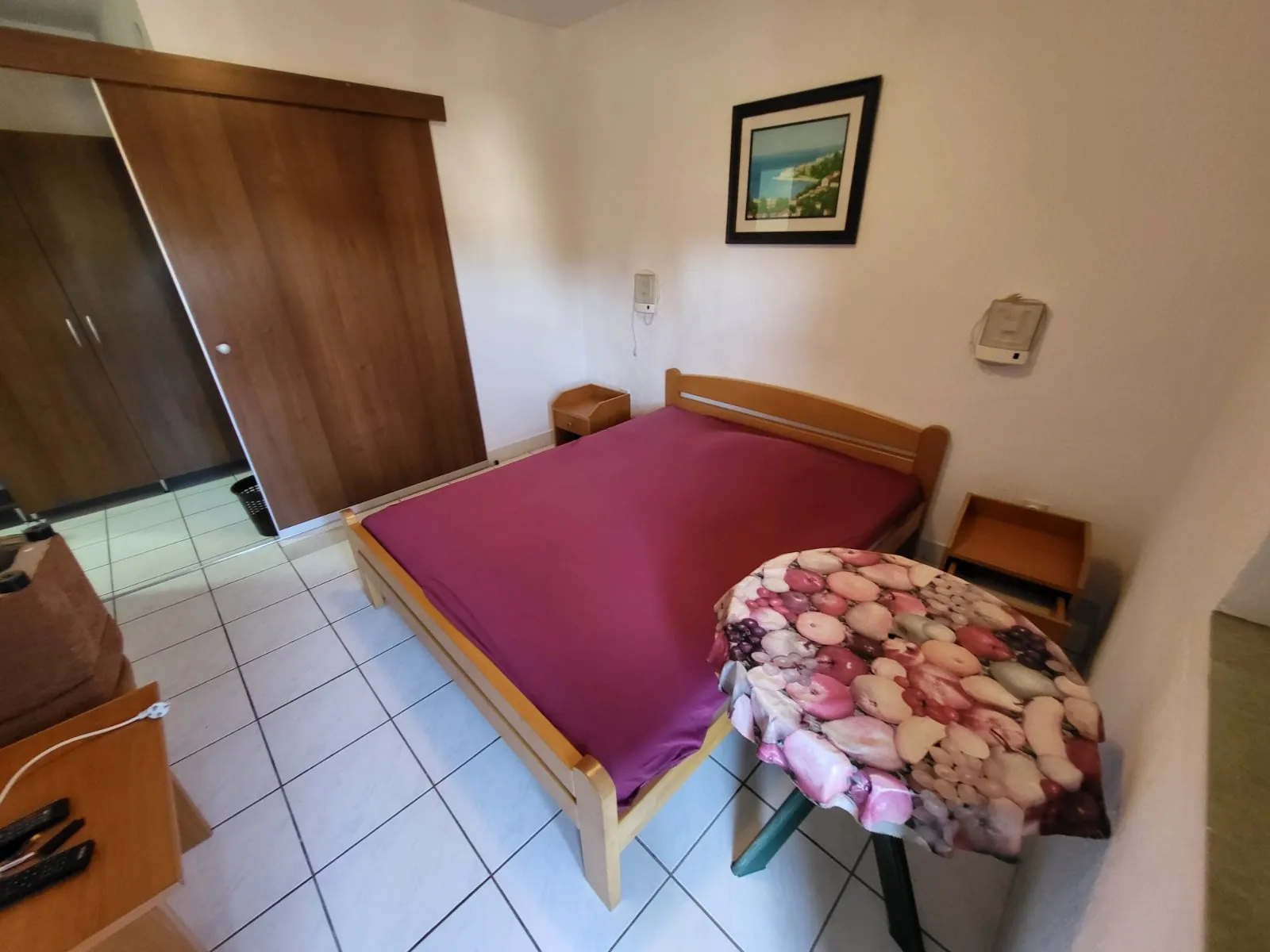 House with apartments in Sutomore