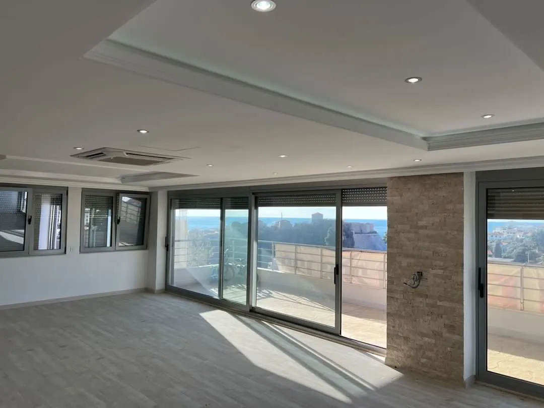 Пентхаус в Ульцине с видом на море