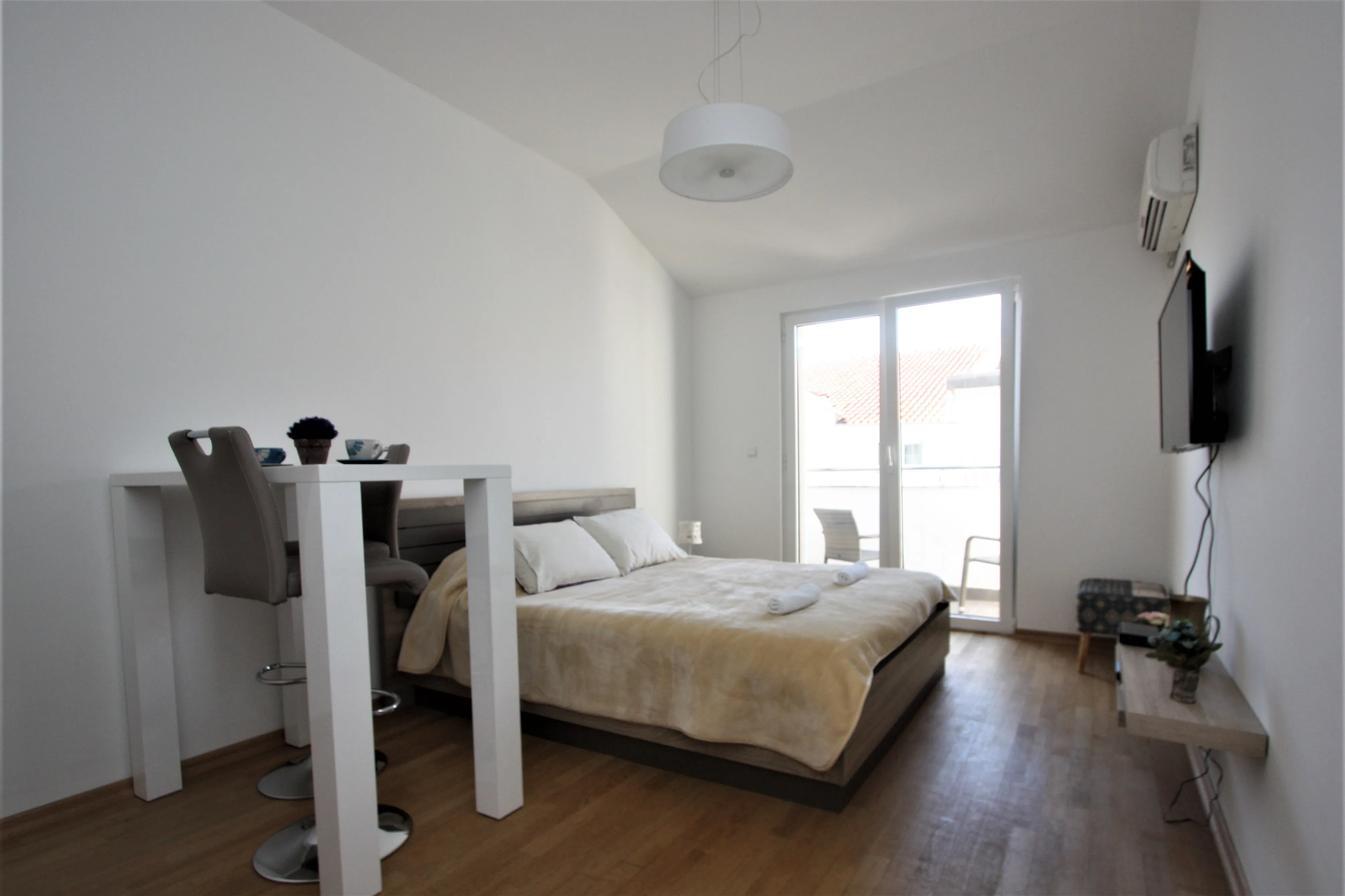 Walk to Beach Rental Studio Apartment In Budva