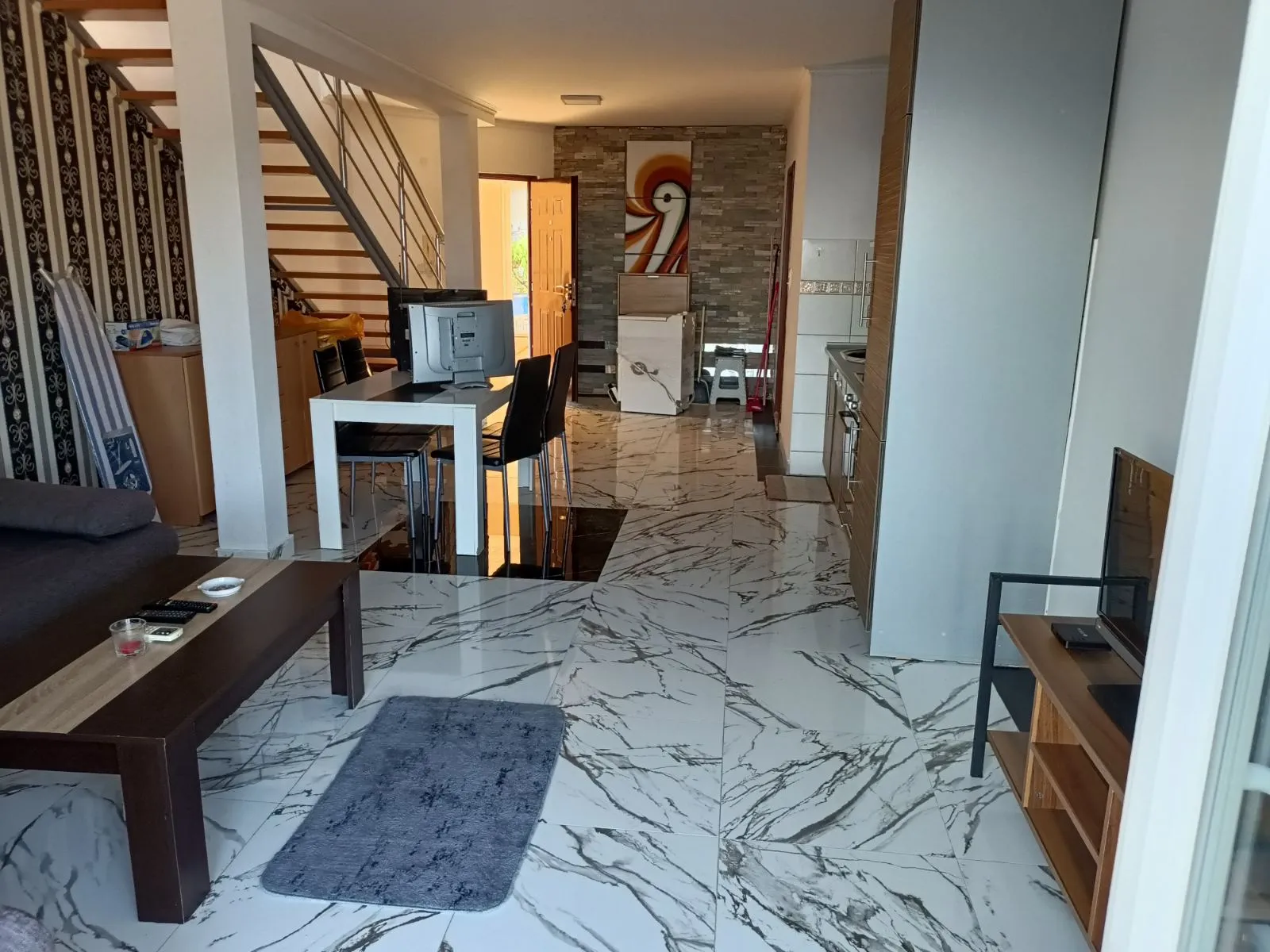 Studios and apartments with two bedrooms in Markovichi with sea views