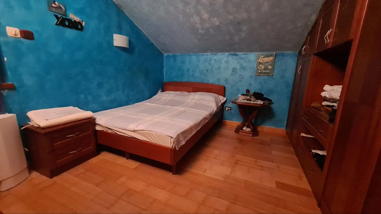 House in a quiet area of ​​Budva overlooking the sea.