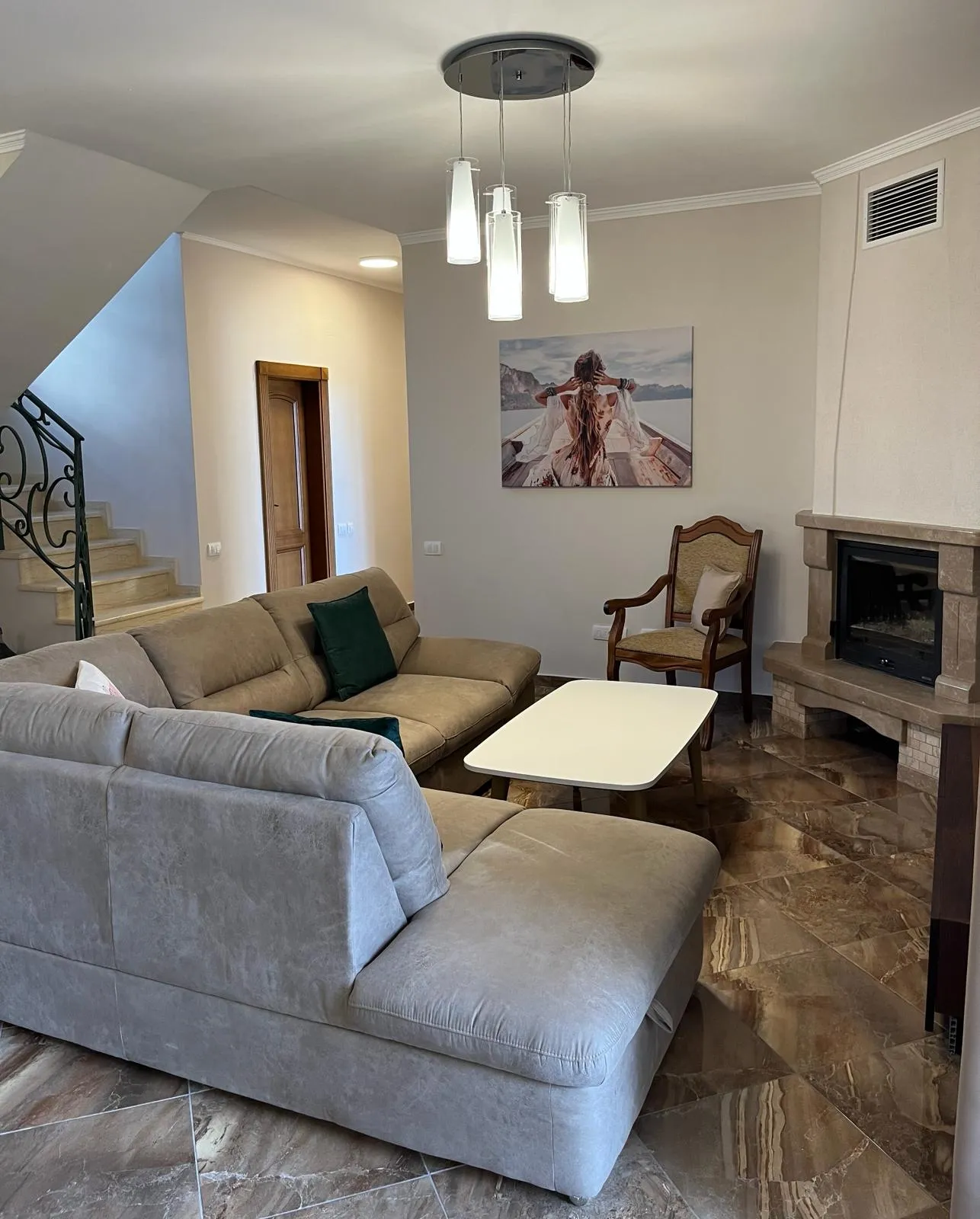 Modern villa in Susanj with a beautiful sea view 