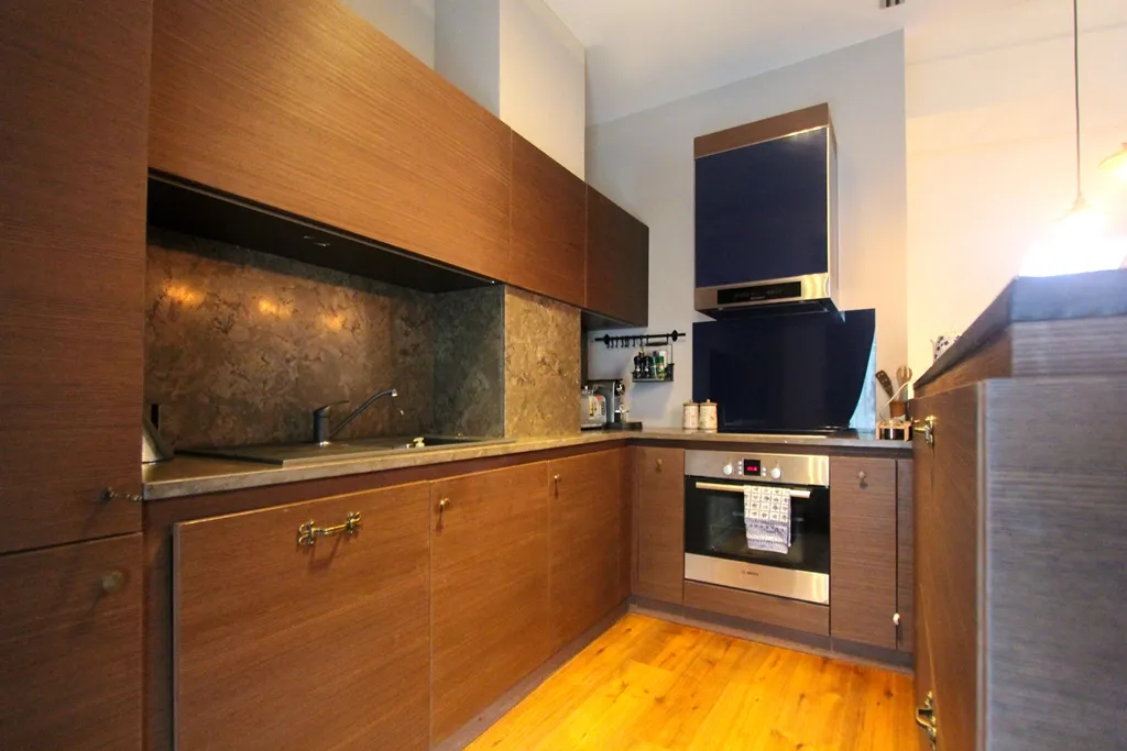 Очаровательная двухуровневая квартира в самом сердце старого города Будвы