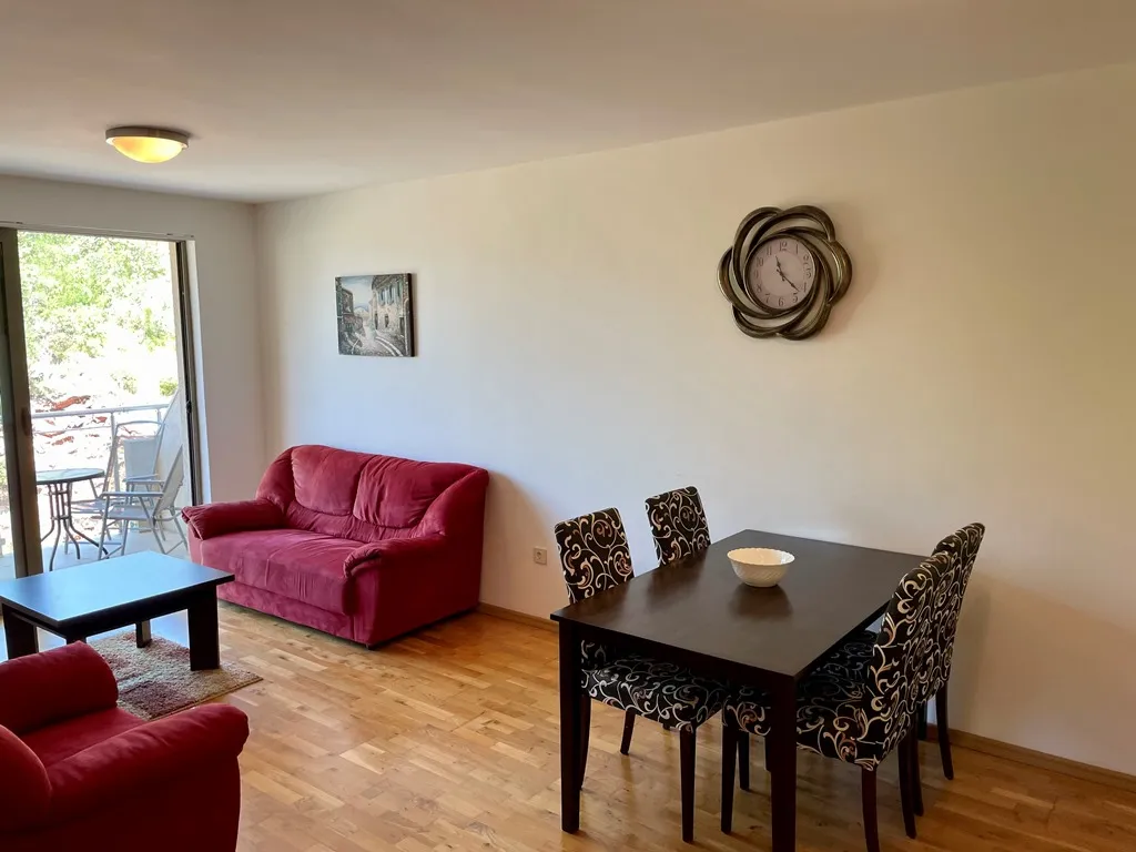 One bedroom apartment in a complex with a swimming pool