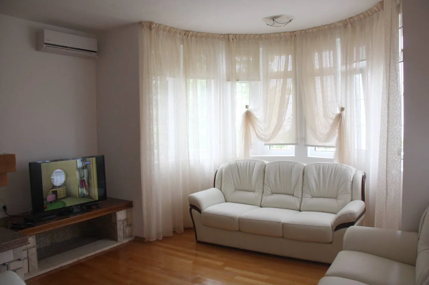 Apartments in Villa with sea view in Shushan