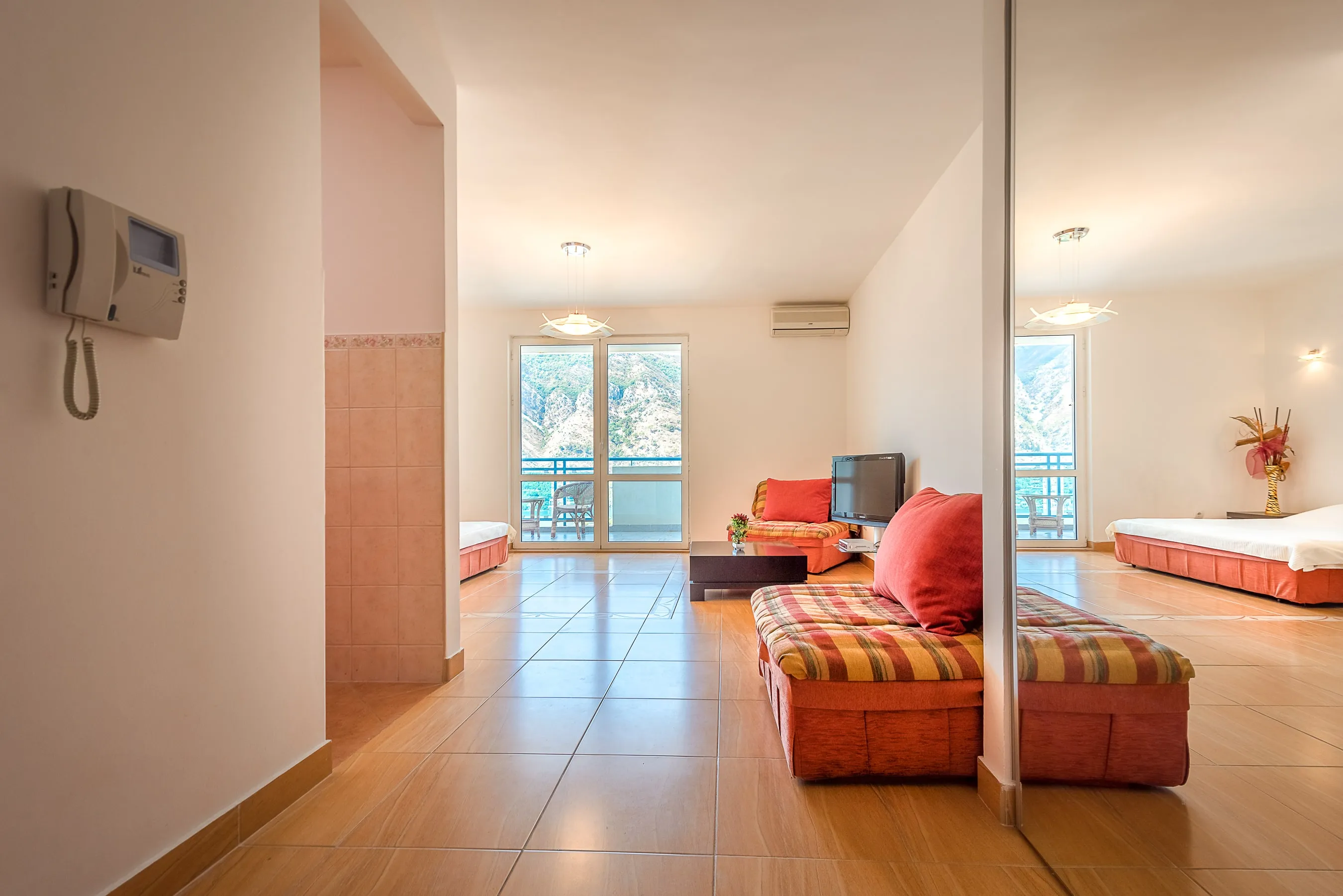 Studio in Dobrota with a panoramic view of the Bay of Kotor