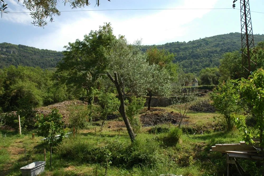 Land in Tivat with sea view