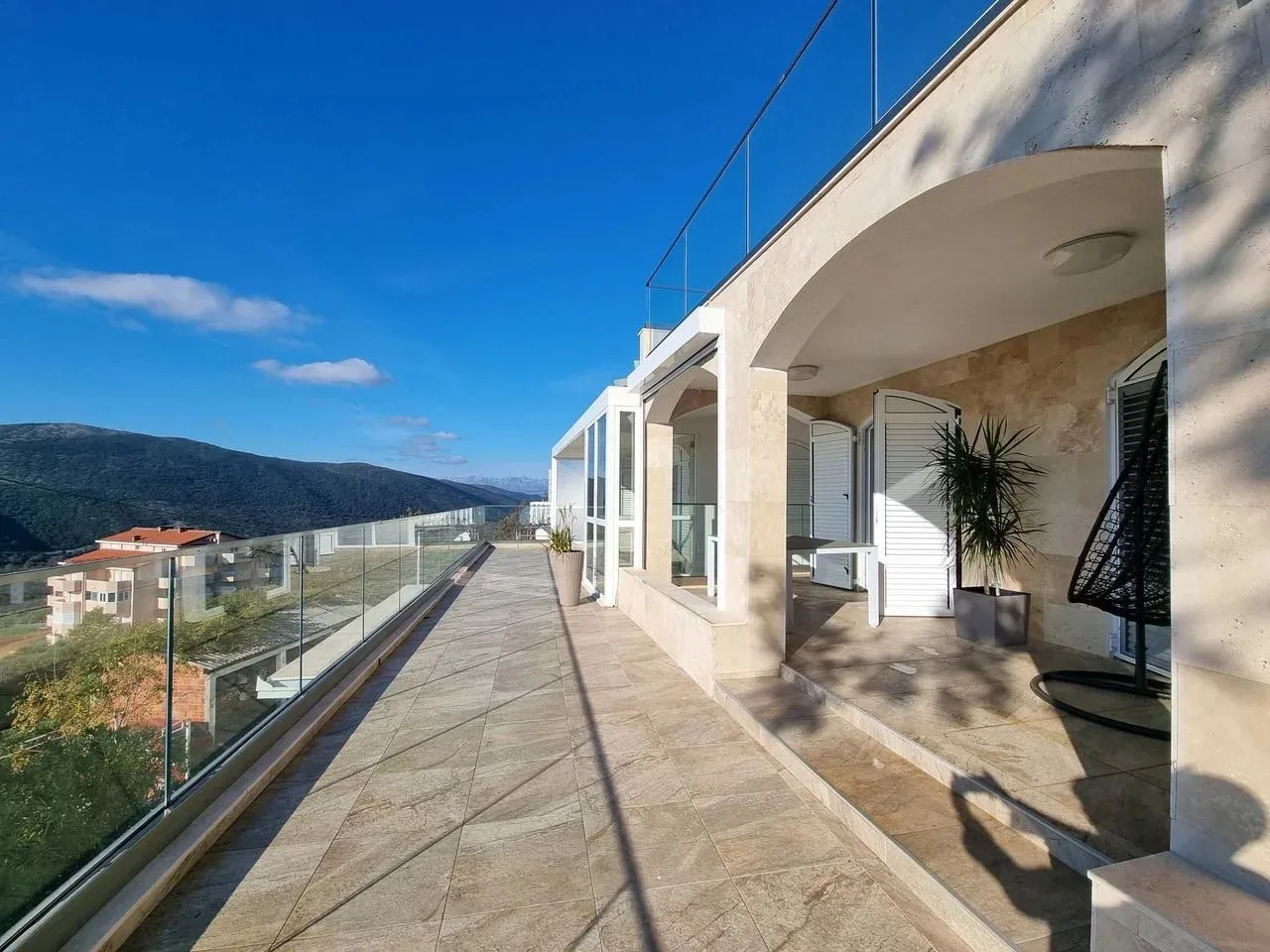 Two-story house with a sea view near Budva
