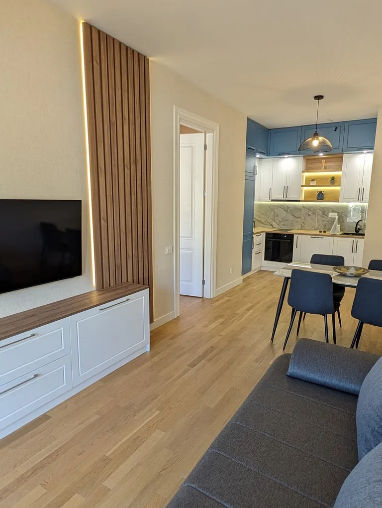 Apartment with two bedrooms and sea views in Becici