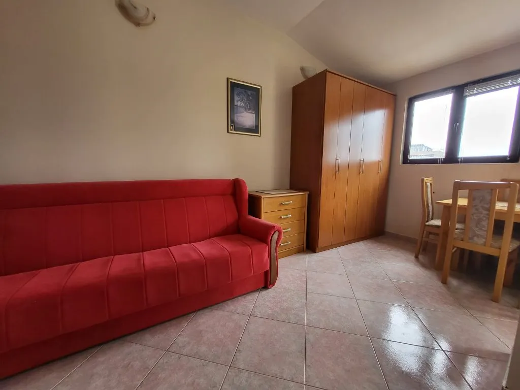 One bedroom apartment with sea view in Becici