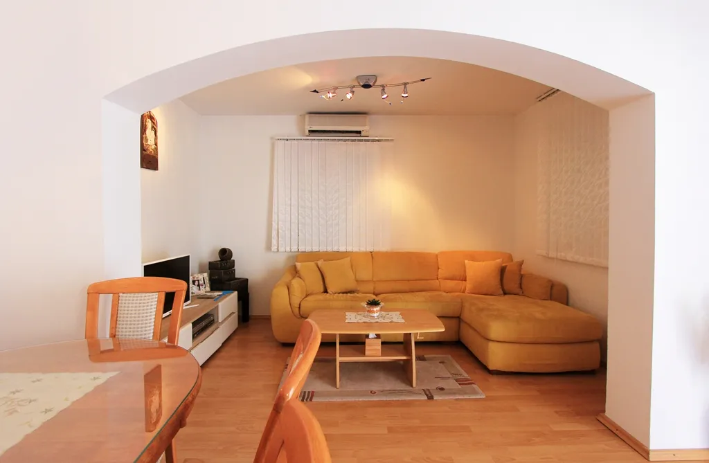 Дом в Шушани в 250 м от моря