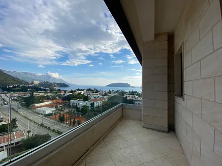 Penthouse in the very center of Budva