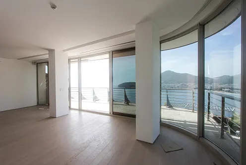 Geräumige Wohnung in einem Komplex mit Meerblick